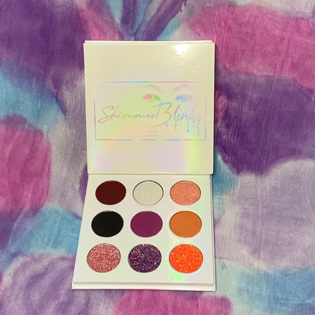 The Signature Eyeshadow Palette 