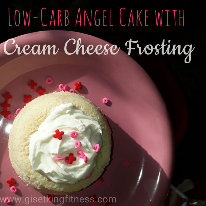 Low-Carb Vanilla Cake with Cream Cheese Frosting