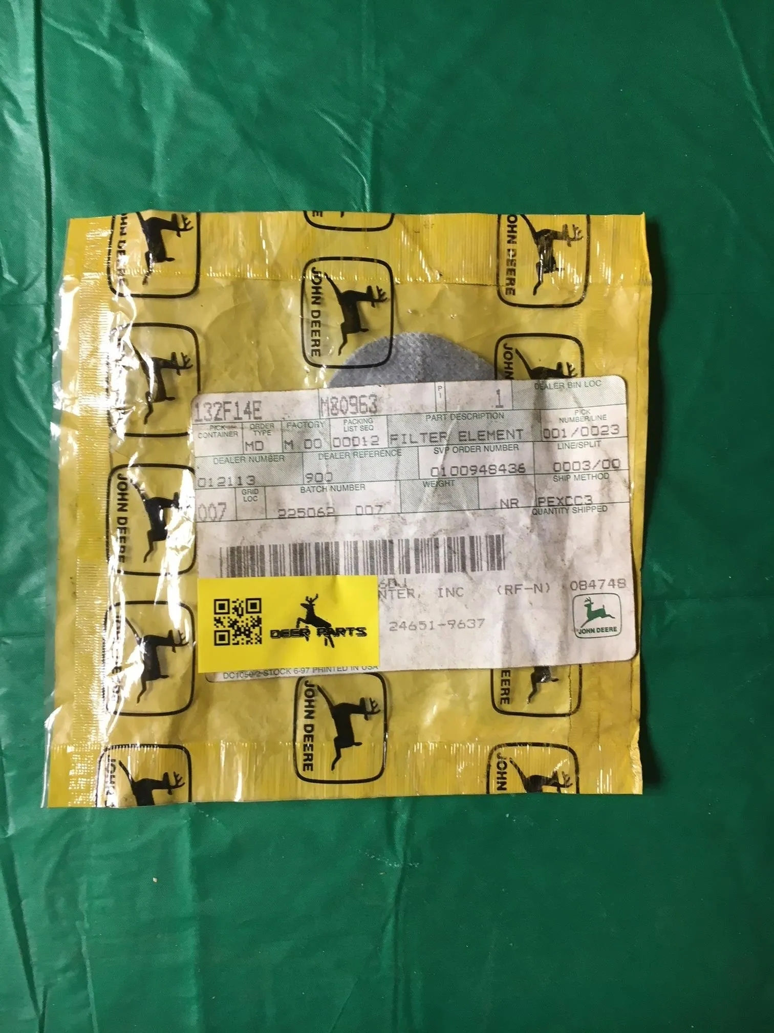 John Deere M80963 Filter