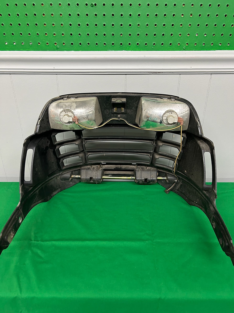 Thumbnail: Used John Deere GY20786 Grille