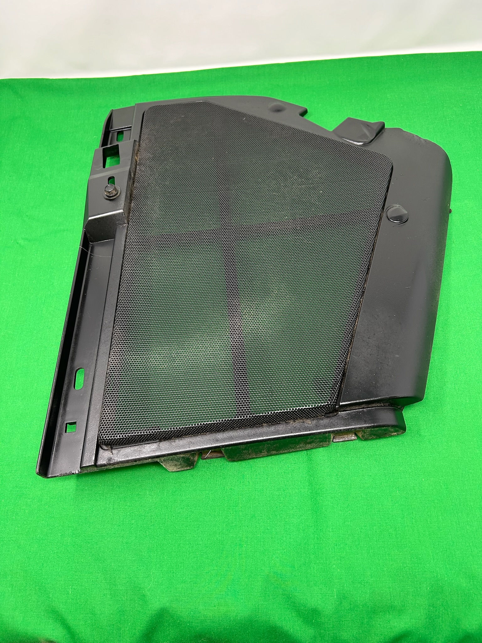 Used John Deere M149735 M146155 LH Shield