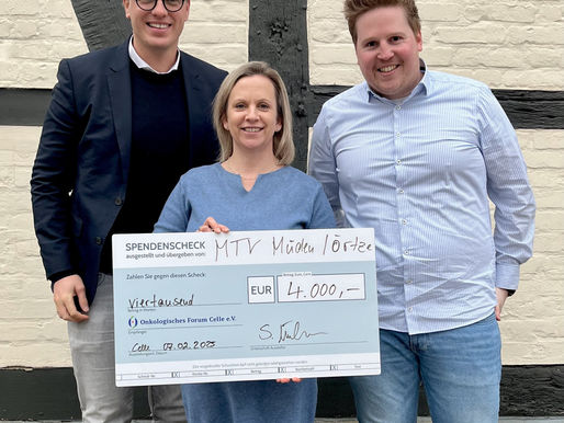 Handballbenefizspiel erlöst 4.000 Euro für Onkoforum