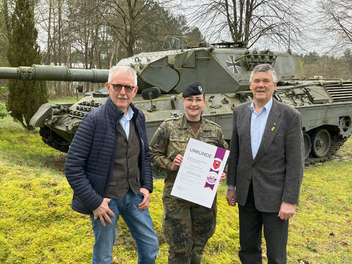 Feierstunde zur Versetzung von Frau Hauptmann Alina Bretz