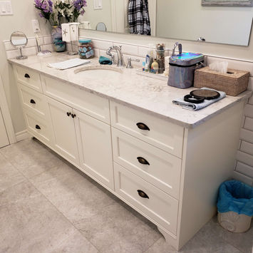 Hawkwoods Custom Bathroom (15).jpg