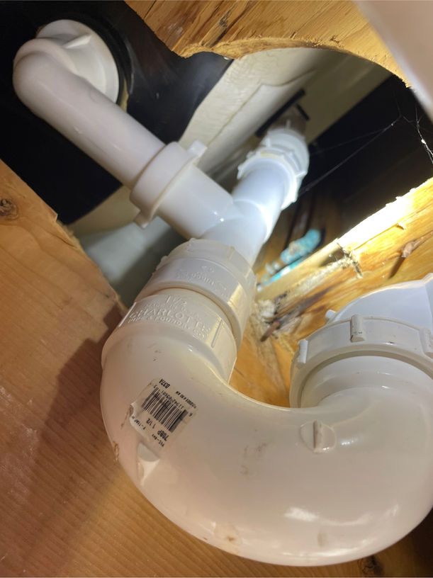 Carpentersville tub drain leaking