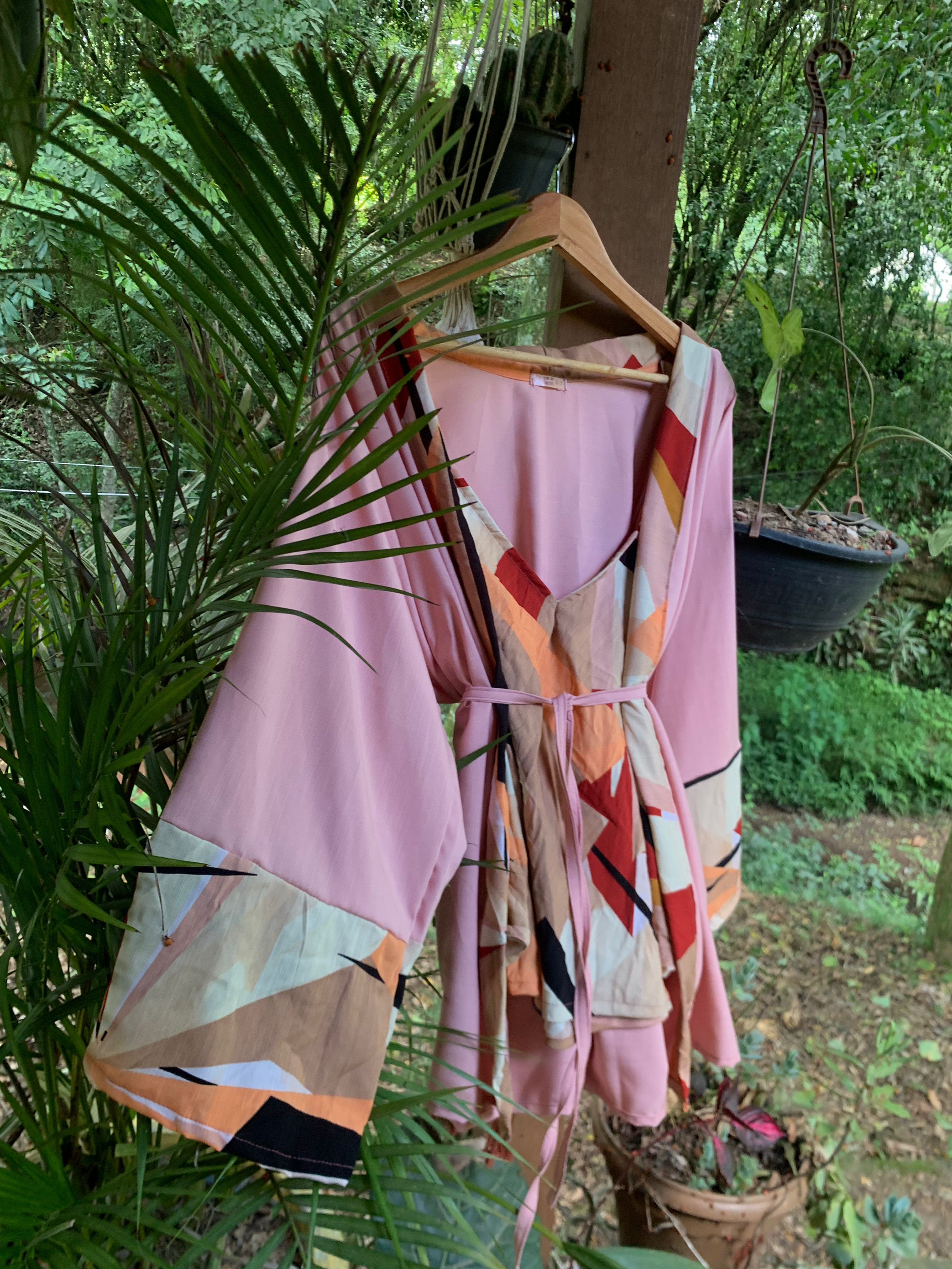 Conjunto Kimono e blusa