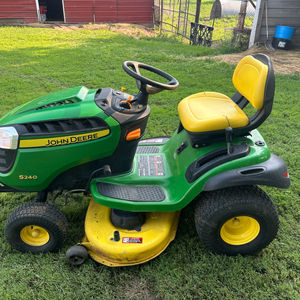 JD S240 Lawn Mower