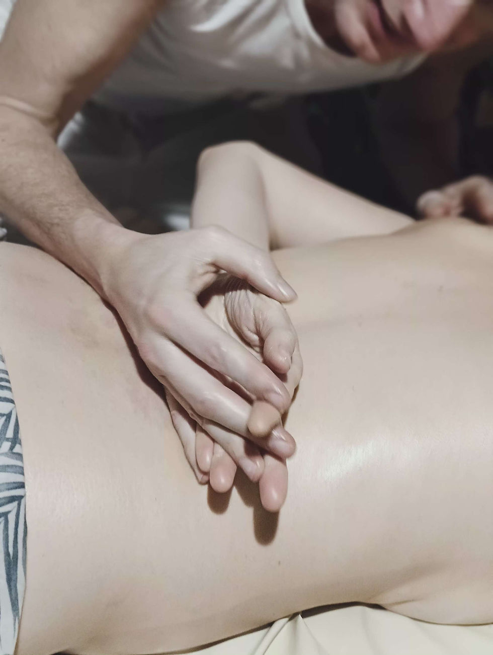 Miniatura: Masaż Lomi Lomi Intuitive