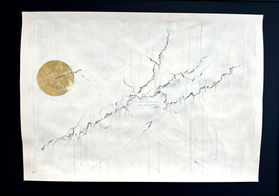 Kunstwerk Gold Kugel Kreis schwarz weiss