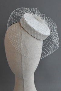 Customisation of a Bridal Pillbox Hat