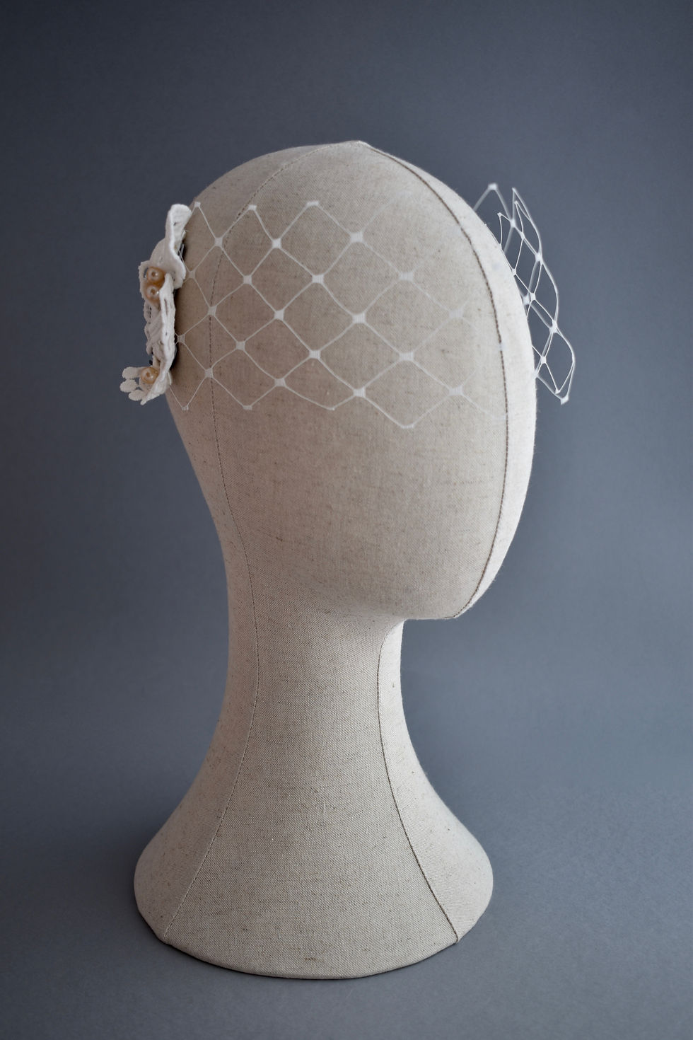 Thumbnail: Ivory Lace Bandeau Veil