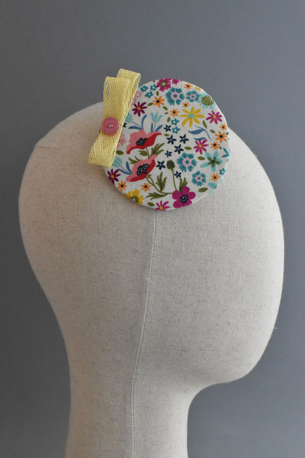 Thumbnail: Floral Cream Fascinator