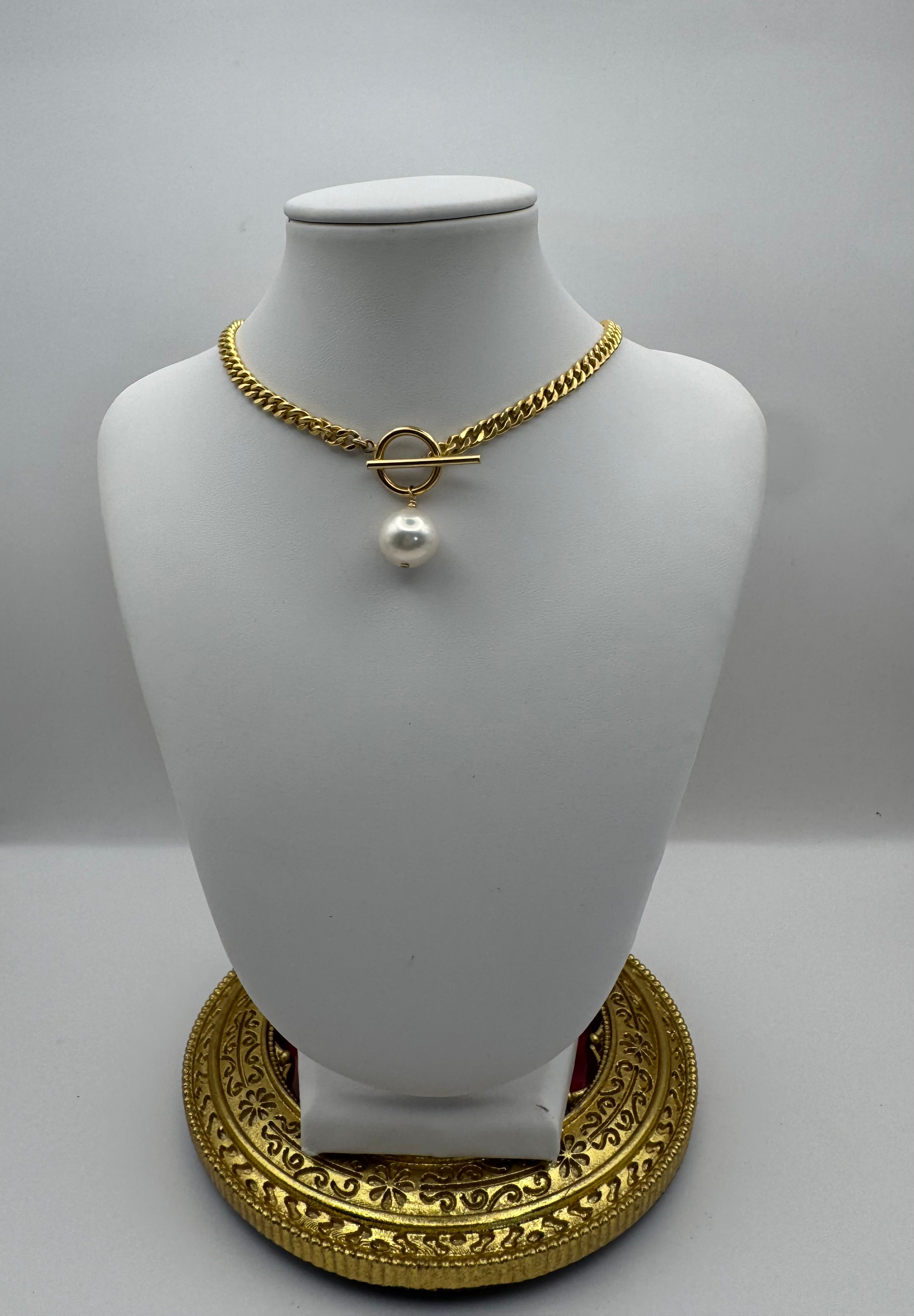 White edison pearl necklace