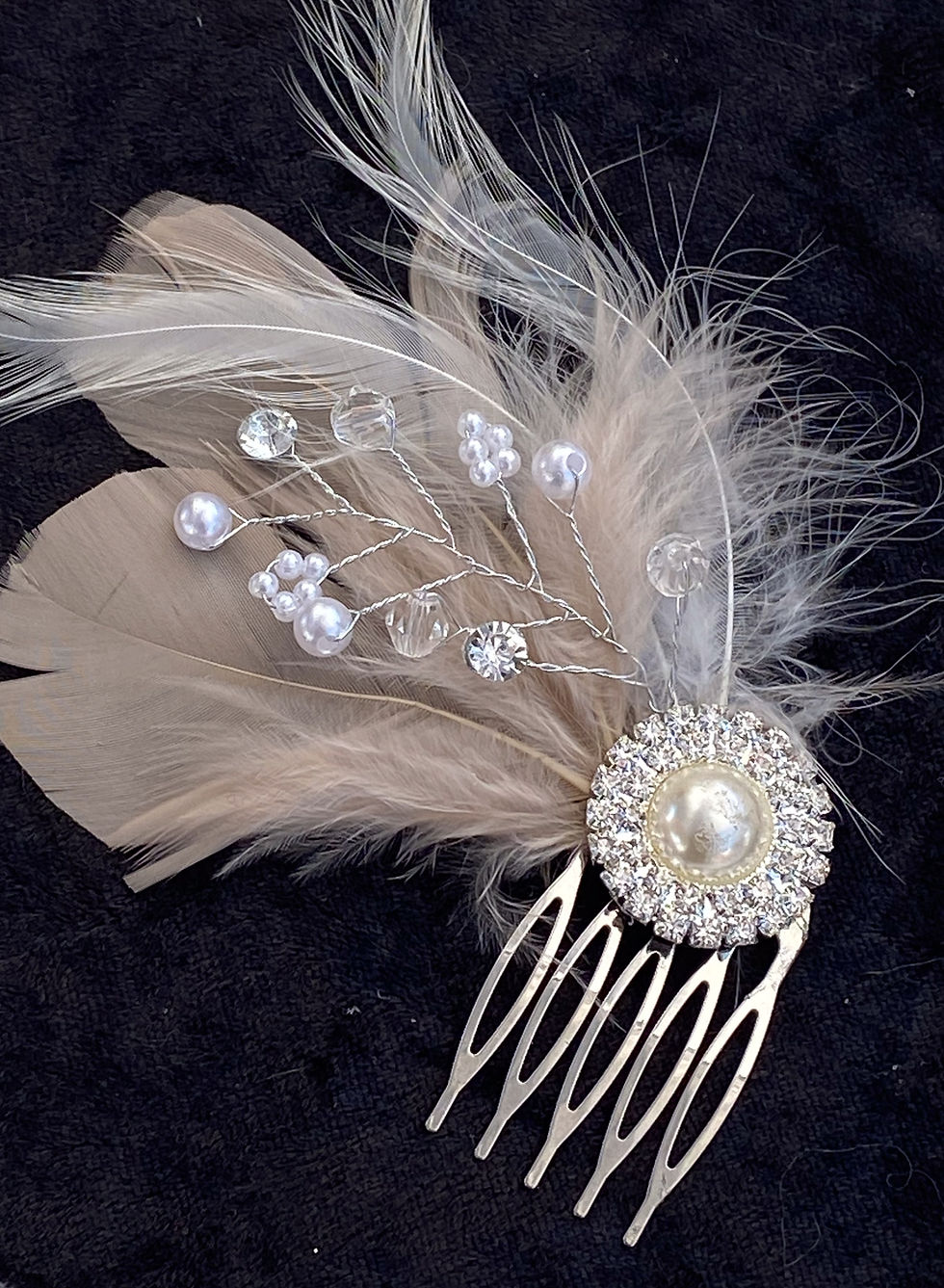 Thumbnail: Silver Bridal Comb with Feathers