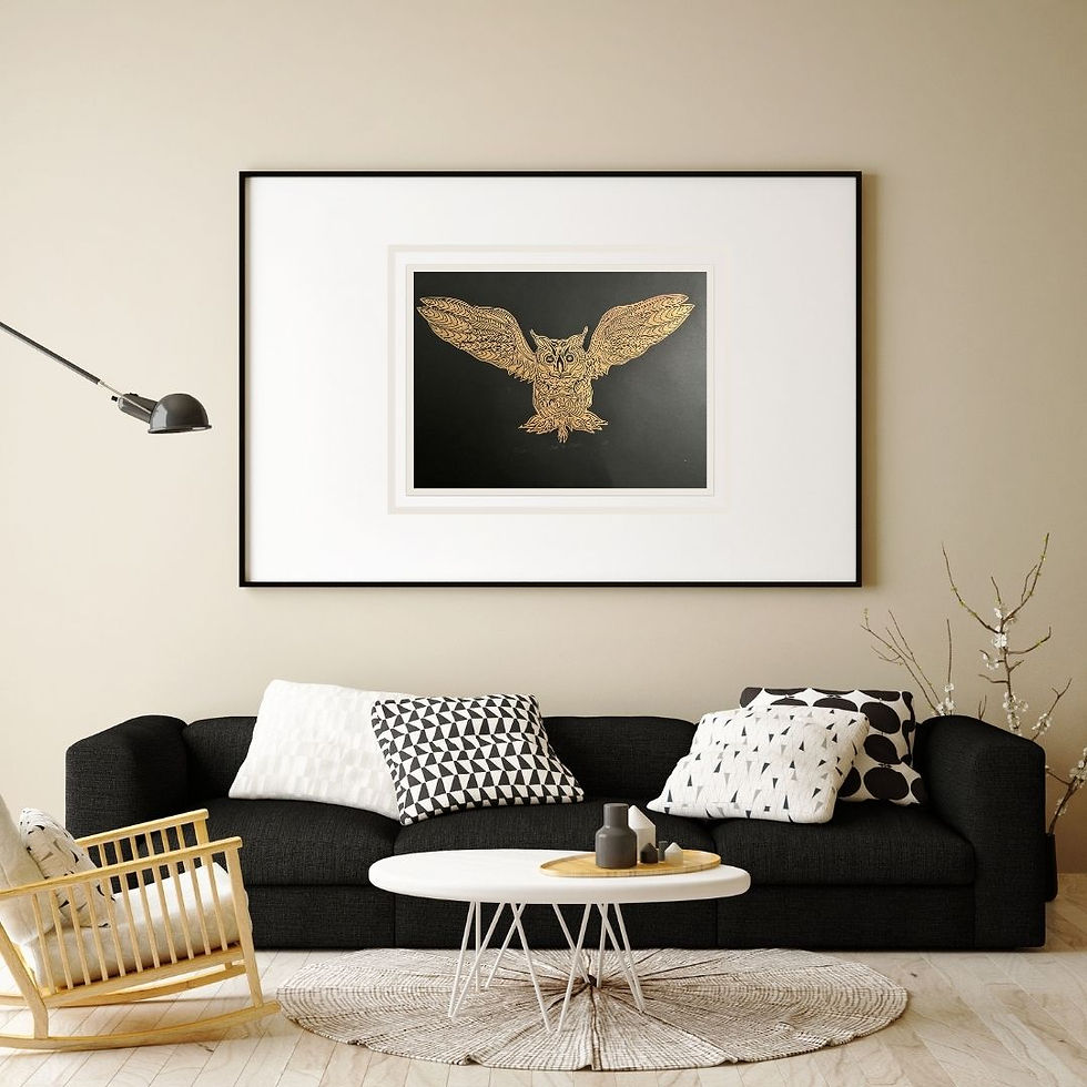 Thumbnail: Owl in flight gold
