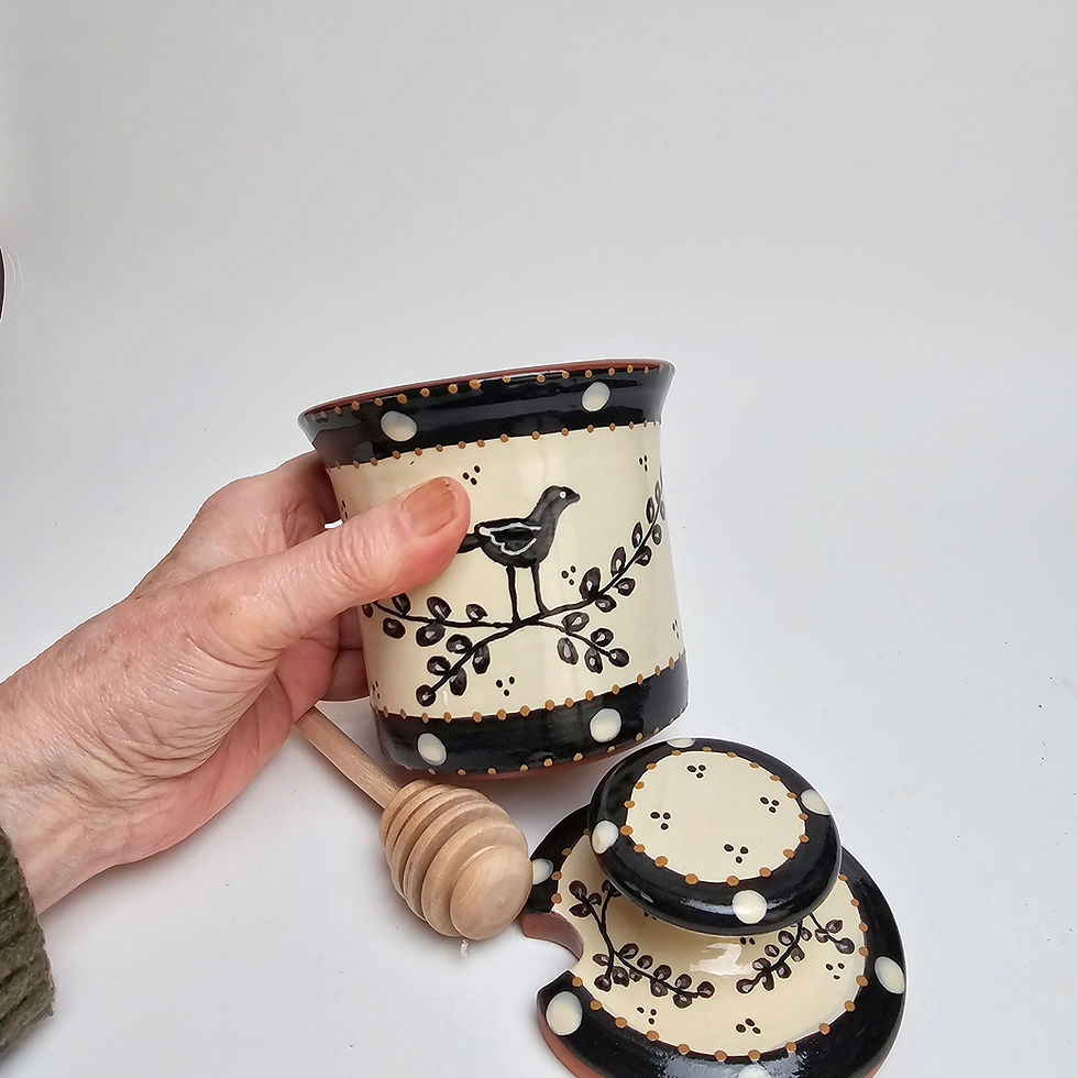 Thumbnail: Laurel Honey Pot