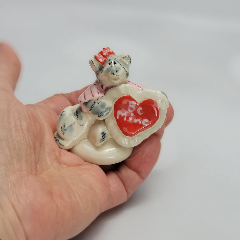Thumbnail: Kitty's Valentine's Heart 