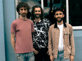 Coloured Paper Shapes Invites You Into “Playtime” — A Soundtrack for Extrospective Introverts