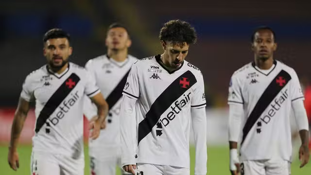 Vasco é goleado pelo Independiente Del Valle e fica perto de adeus à Sul-Americana