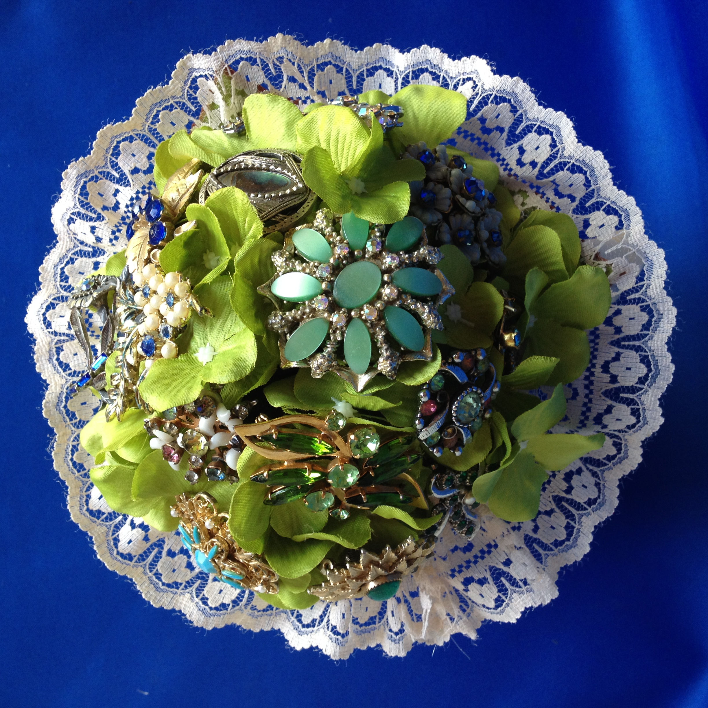 BB 0007 Vintage Brooch Bouquet with Green Flowers