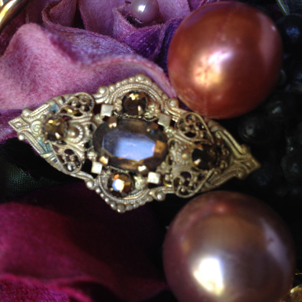 Thumbnail: BB 0008 Vintage Red Rose Brooch Bouquet