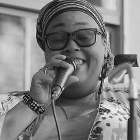 LILLI_EDIT 1.00_02_58_19.Still001 (1).jp