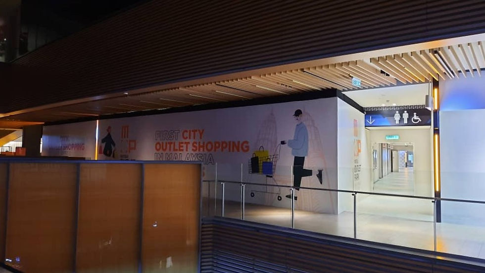 Large format hoarding and visual installation at Lalaport BBCC