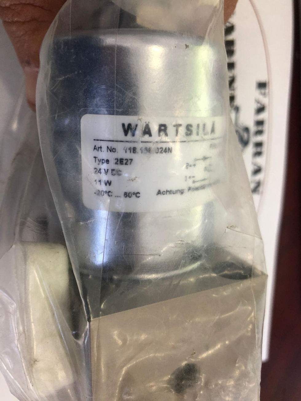 الصورة المصغرة: ELECTRO VALVE TYPE 1558/41 PART NUMBER: 114.387.00