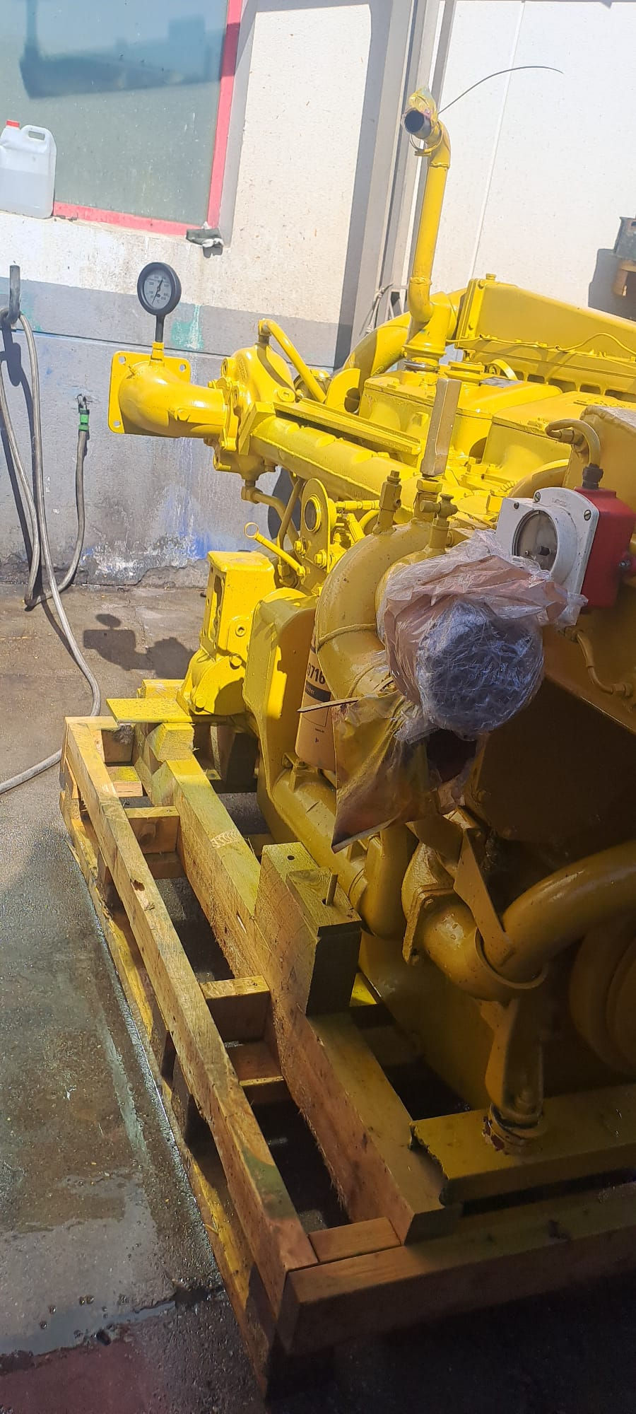 Miniatura: MARINE ENGINE CATERPILLAR 3406