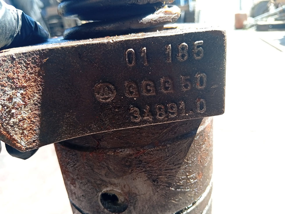 Miniatura: CYLINDER HEAD VALVE FOR DEUTZ SBV 12M 540