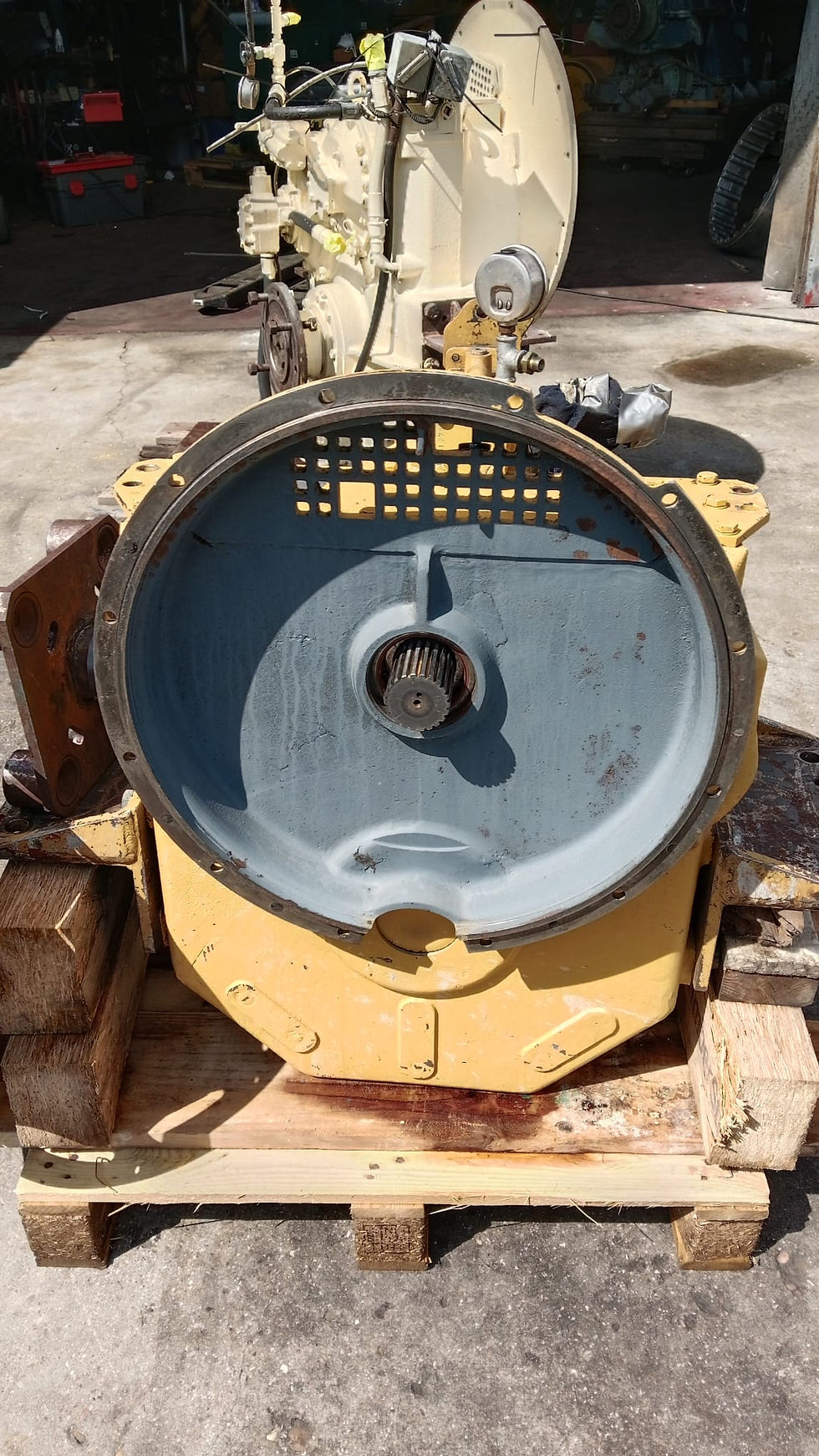 الصورة المصغرة: MARINE GEARBOX TWIN DISC MG 5114DC