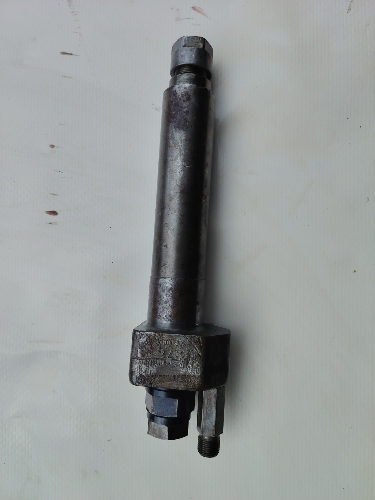 FUEL INJECTOR DEUTZ RBV 6M 545