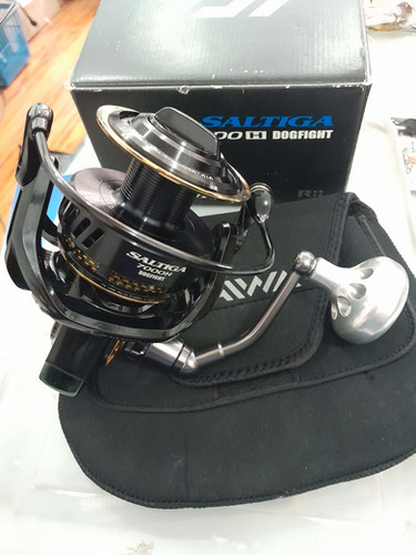 Molinete Daiwa Saltiga Dogfight 7000H(usado) | Cemporcentopesca