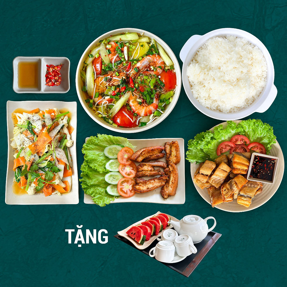 Mỗi Combo cơm nhà đều được tặng kèm ấm trà hoa lài thanh mát và trái cây theo mùa