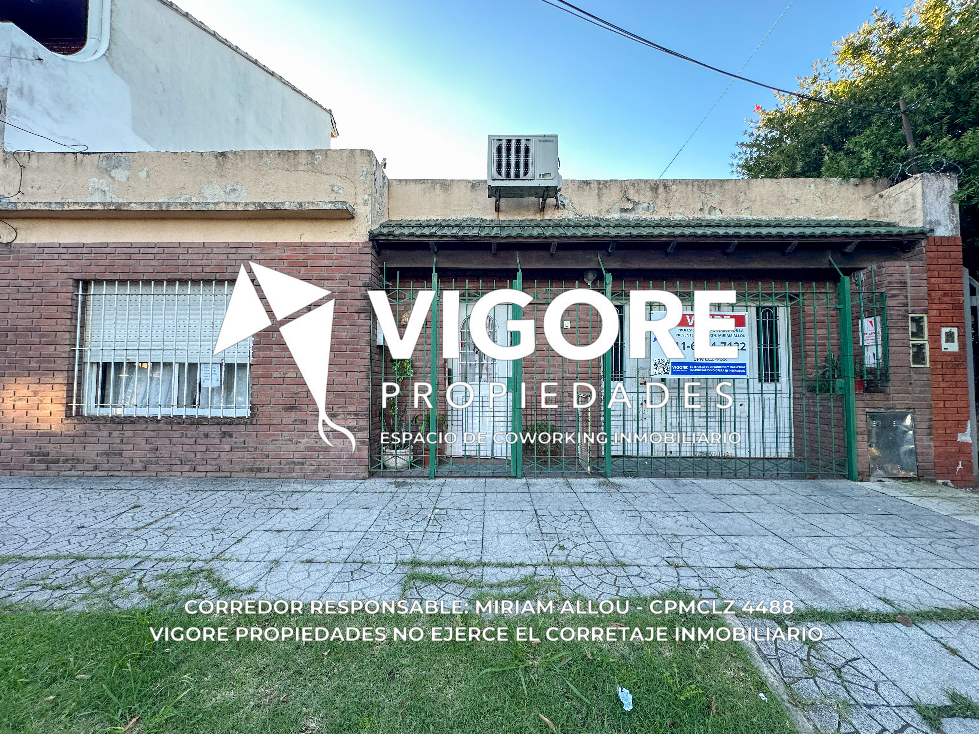 Casa de 6 ambientes  138 m² en venta con cochera en Temperley