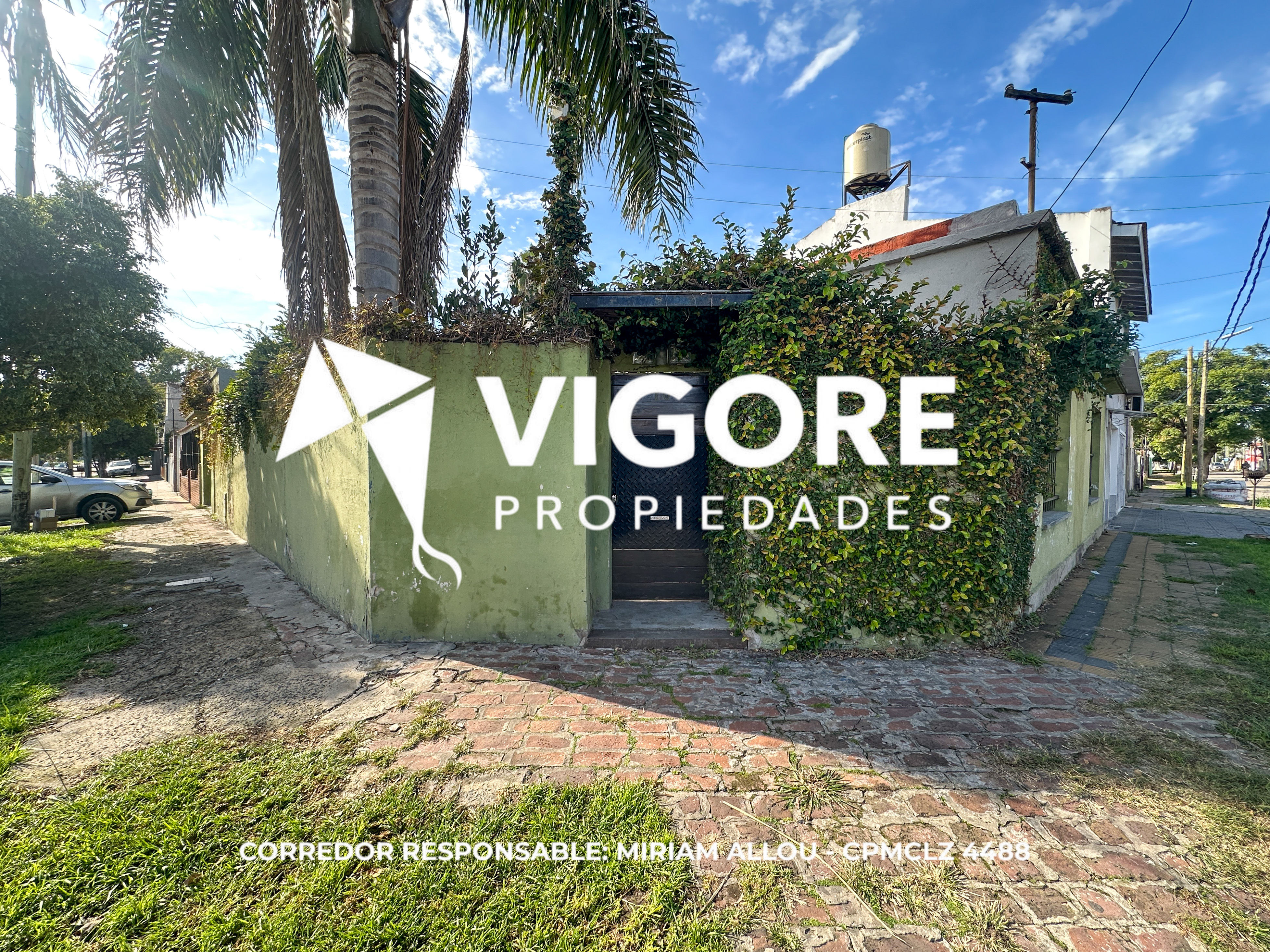 Casa 4 ambientes 210 m² en venta con cochera en Temperley