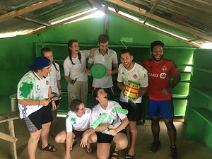 32584470_10155993850225804_2180983817383