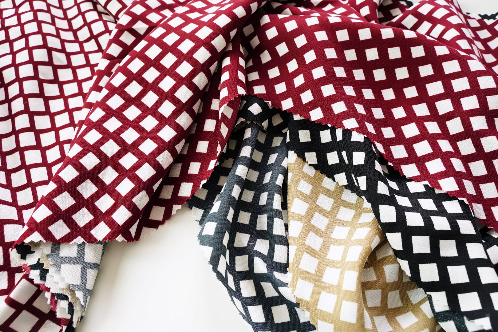 JASMINE PRINT MOTIF LATTICE - MAC476