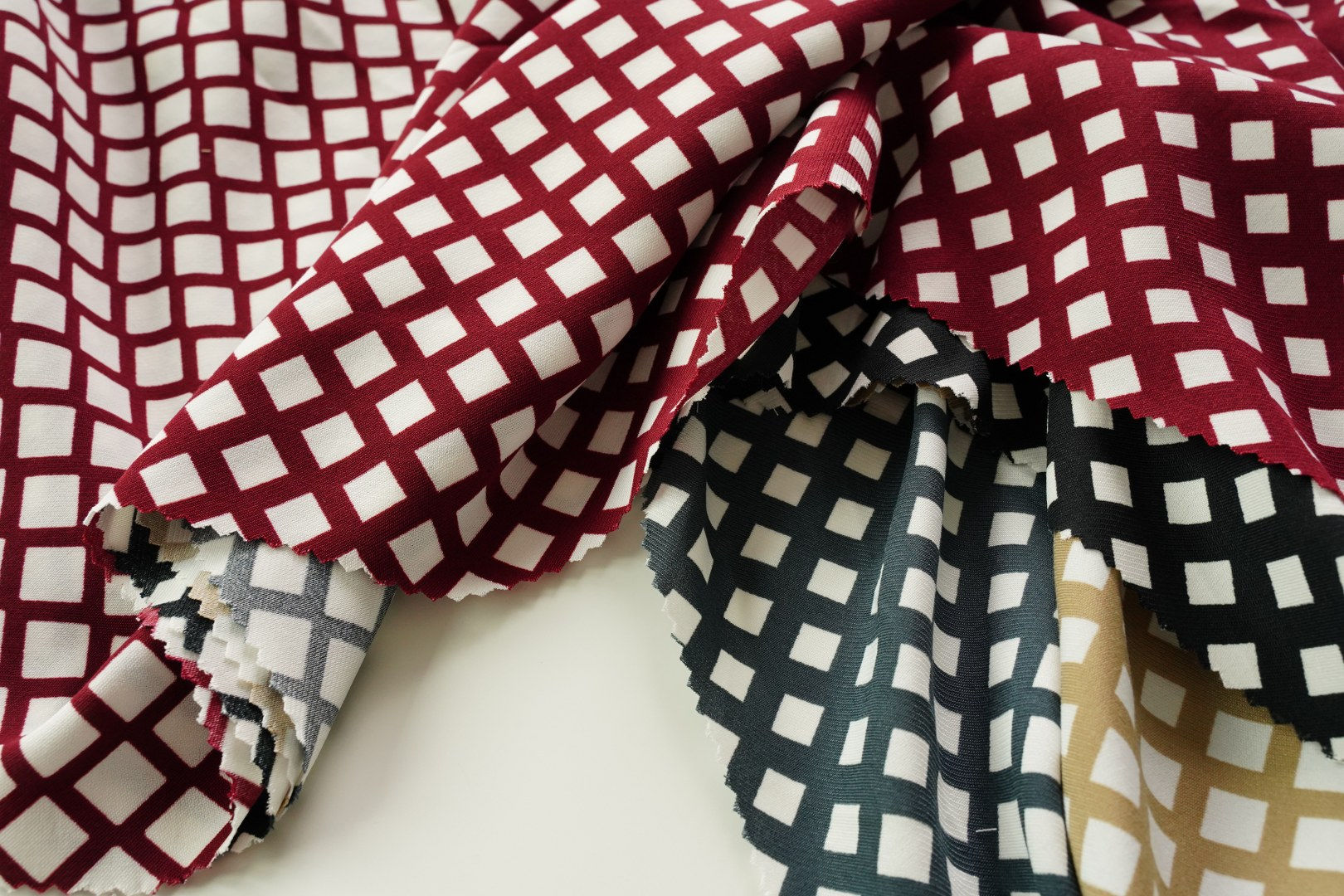 DIAGONAL MINI WINDOWPANE TWILL POLYESTER WOVEN