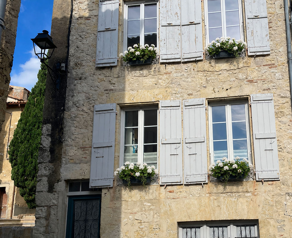 Facade Maison 2etages_edited.jpg