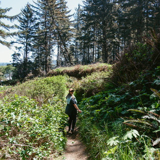 What to wear hiking and camping as a curvy woman