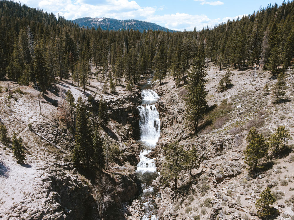 Explore ber Falls 76ft Waterfall in Tahoe National Forest (Photos