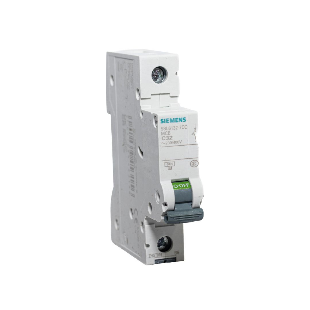 Interruptor termomagnético Siemens 5SL6132-7CC 32 A 1 polo curva C