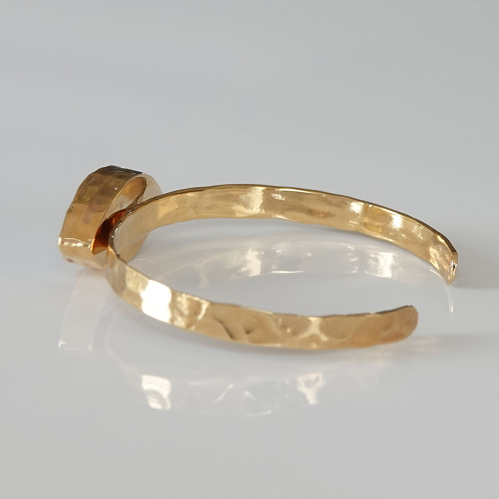 Thumbnail: Krysia Renau Slim 22K Gold Moonstone Cuff Bracelet