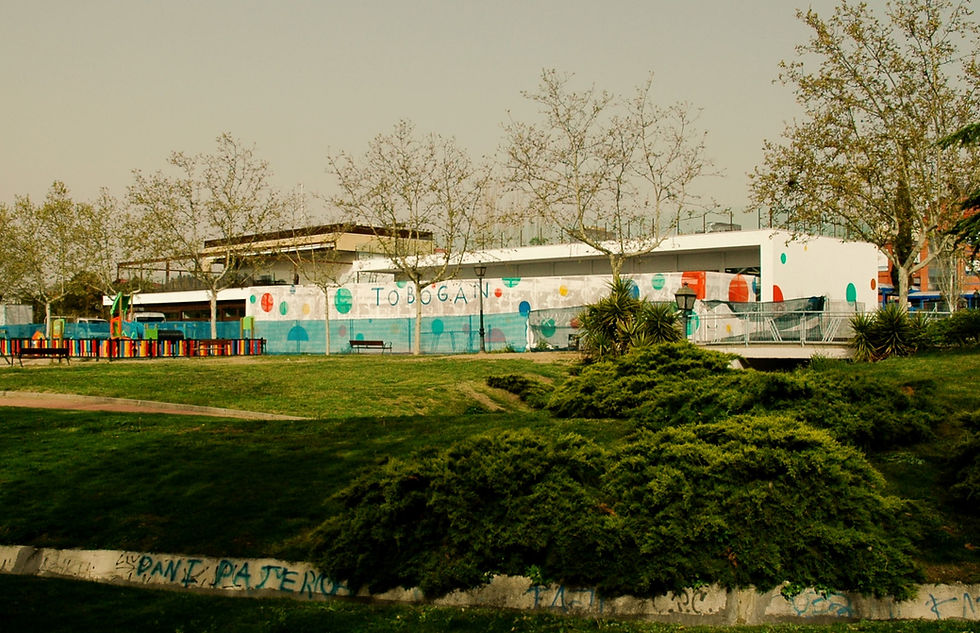 ÁREA RECREATIVA Y RESTAURACIÓN