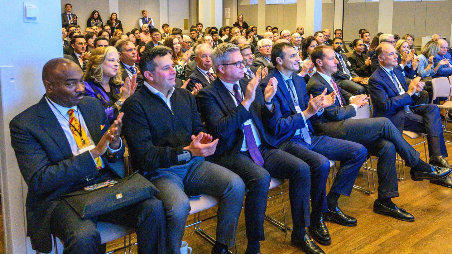 Europe and US business cooperation and leadership in challenging times