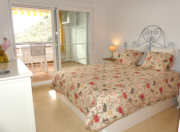 das schöne Masterbedroom mit einem Bad en suite