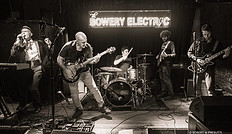 Manicburg Live at Bowery Electric.jpeg
