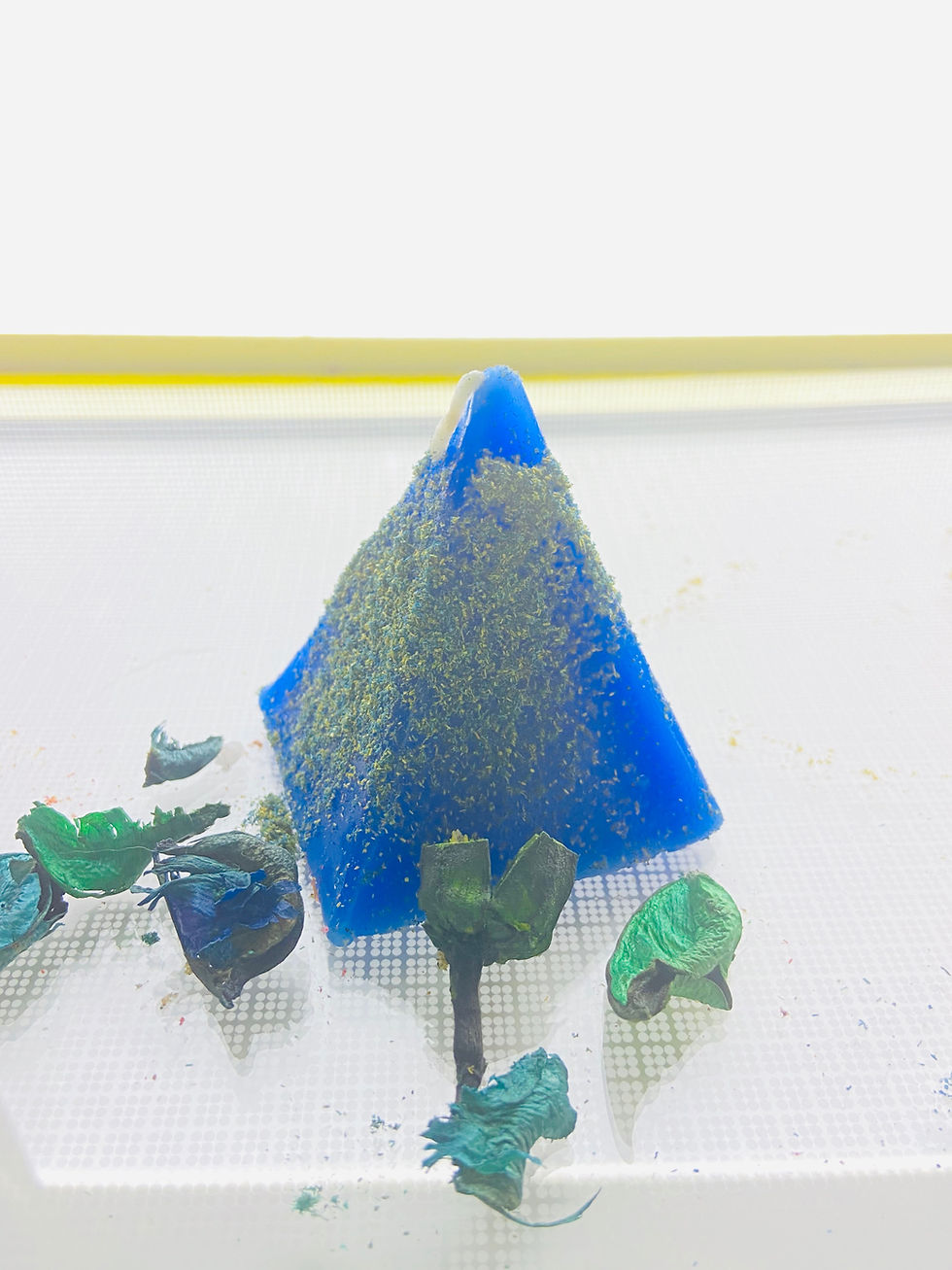 Thumbnail: Orishas Incense Pyramid Candle/Vela Pirámide de Incienso Orishas