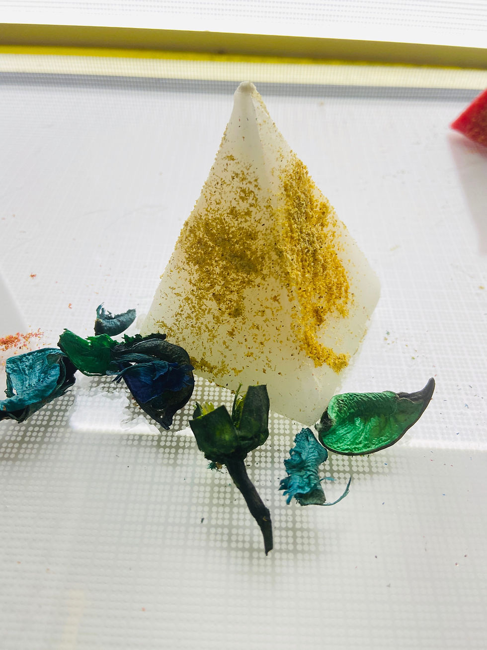 Thumbnail: Orishas Incense Pyramid Candle/Vela Pirámide de Incienso Orishas